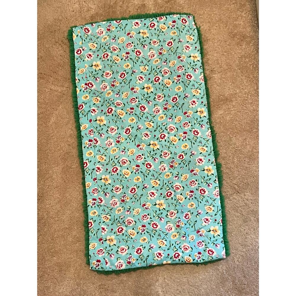 2 Vintage latch hook rug/ wall decor 2 pc 16.5 x 33.5” colorful - Picture 3 of 6